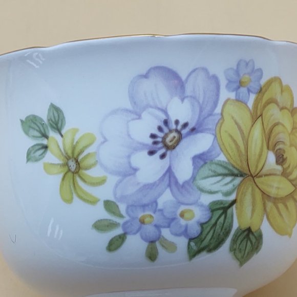 Sadler Tea Cup & Saucer -Wellington, Purple and Yellow Flowers - Picture 10 of 11
